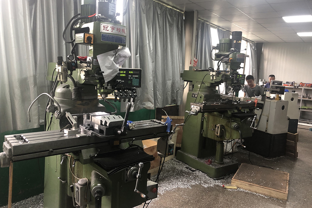 廠房設(shè)備-紹興易聯(lián)智能裝備有限公司